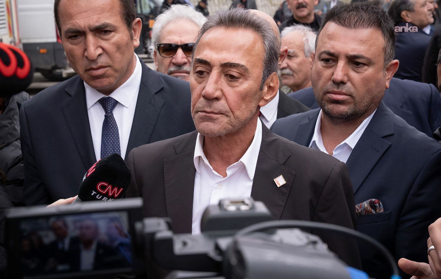 CHP'de eski vekiller Şimşek ve Baydar ihraç edildi